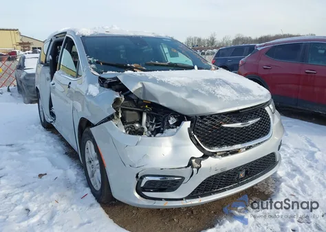 2026 Chrysler Pacifica Select from USA, damaged, VIN 2C4RC1BG5TR168290